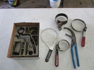 lot 69 image: Vacuum Pump & Large Filter Wrenches