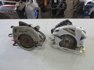 lot 76 image: (2) Circular Saws