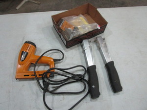 lot 104 image: Electric Stapler, Slap Staplers, Staples