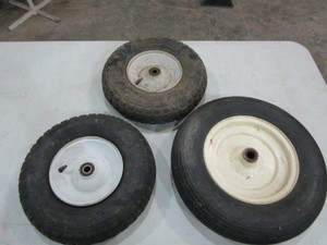 lot 111 image: Utility Wheels & Tires