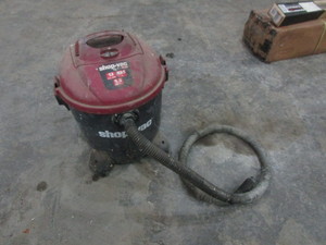 lot 129 image: 12gal Shop-Vac