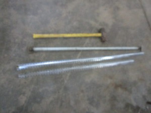lot 152 image: Sledge Hammer, Load Bar, Angle Iron