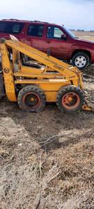 lot 7 image: Rounder L600 Skid Steer