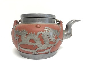 lot 52 image: Signed Vintage Oriental Terra Cotta Teapot wDragons