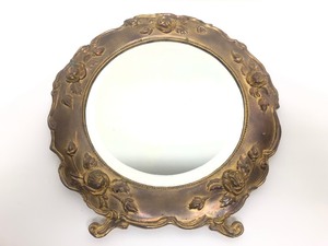 lot 73 image: Lovely Small Antique Victorian Hanging Mirror 