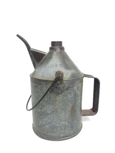 lot 127 image: Antique Galvanized Embossed G.N.R.Y. Great Northern Railway Railroad Can