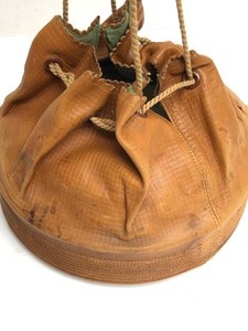 lot 100 image: Vintage 1920s-30s era Shirt Collars & Leather Travel Bag