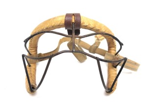 lot 103 image: Old Vintage Leather Catchers Mask