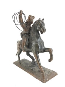 lot 112 image: Antique Bronze & Cast Metal Buffalo Bill Cody on Horseback Old West Sculpture