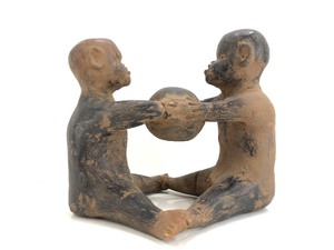 lot 115 image: Early Terra Cotta Figural Group - Children Playing with Ball