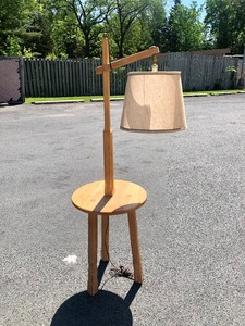 lot 227 image: Vintage Mid Century RANCH OAK Floor Lamp by A. Brandt