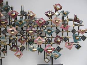 lot 235 image: Art Mid Century Brutalist Style Abstract Metal Wall Sculpture