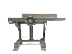 lot 247 image: Excellent Small Vintage 1920s-30s Walker Turn 6 Table Saw