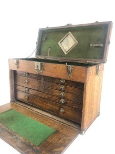 lot 190 image: Antique Quartersawn Oak Machinists Tool Chest