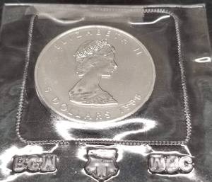 1988 CANADA $5 MAPLE 1 TROY OZ .9999 FINE SILVER ORIGINAL SEALED PLASTIC