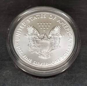 2016 AMERICAN SILVER EAGLE 1 TROY OZ .999 FINE SILVER IN AIRTITE