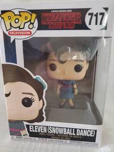Television Stranger Things Eleven Snowball Dance #717