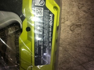 RYOBI ONE 18V Cordless Full Size Glue Gun Kit with 1.5 Ah Battery, 18V Charger, and (3) 12 in. Glue Sticks