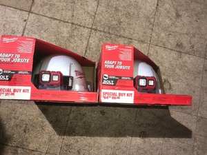 Milwaukee 450 Lumens LED SpotFlood Headlamp with Hardhat