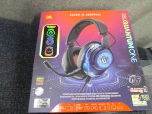 JBL Quantum One Wired Noise-Cancell...
