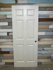 lot 4 image: Door Hollow Core 6 Panel
