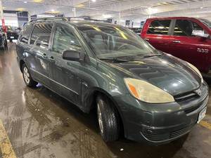2005 Toyota Sienna CE