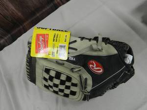 Baseball & Softball Gloves