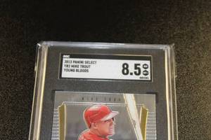 2013 Select Young Bloods Mike Trout #YB2 SGC 8.5