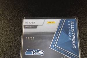 2018 Spectra Illustrious Legends Shaun Alexander Autograph 810  Only 10 Exist
