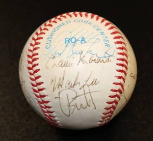 1988 Kansas City Royals Autograph Baseball  George Brett Autograph