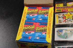 1989 Donruss Baseball Unopened Hobby Box  (3) 1986 Topps Baseball Rack Packs