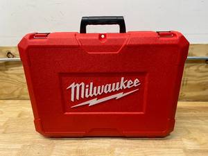 lot 38 image: MILWAUKEE M12 12-Volt Lithium-Ion Cordless HammerVac Universal Dust Extractor with Case (Tool Only)