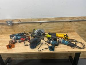 lot 85 image: Lot of Non-Working Tools