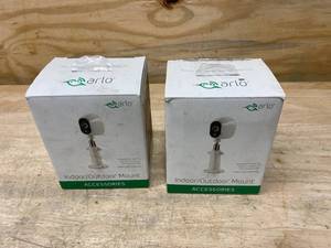 lot 90 image: ARLO Lot of 2- IndoorOutdoor Mounts - Arlo & Arlo Pro Compatible - White