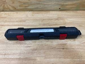 lot 46 image: HUSKY 20 ft. lbs. to 100 ft. lbs. 38 in. Drive Torque Wrench