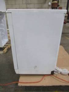 RCA 18 in. White Electronic Portable 120-volt Dishwasher with 3-Cycles with 8 Place Settings Capacity - Scratch and Dent. Electronics Work.