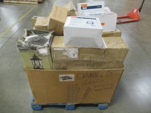 Pallet of Mixed Lighting and Recessed Trim.