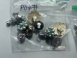 lot 469 image: Clip on Earrings