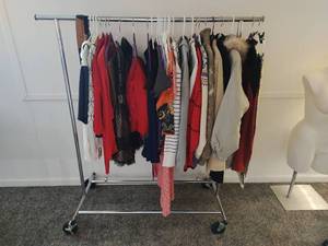lot 103 image: Clothing Rack