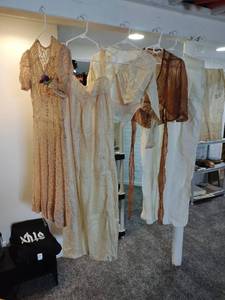 lot 118 image: Collection of Vintage Clothing