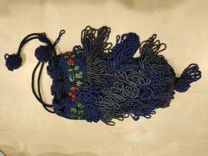 lot 120 image: Vintage Beaded Bag