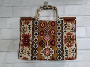 lot 137 image: Vintage Handmade Made in Italy
