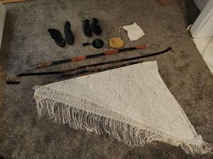 lot 143 image: Womens Accessories