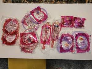 lot 205 image: McDonalds Disney Princess Toys
