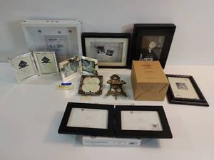lot 206 image: Collection of Dcor