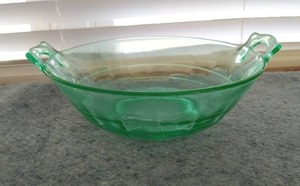 lot 47 image: Vaseline Glass Candy Dish