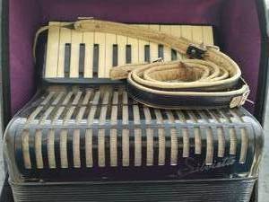 lot 75 image: Squeezebox Accordion by Silvietto