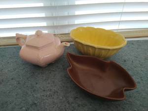 lot 77 image: Ceramic Dishes