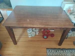 lot 78 image: Dining Table