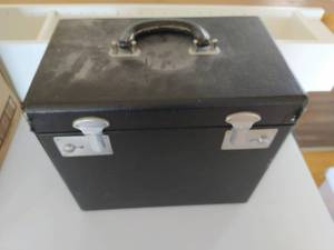 lot 421 image: Featherlight Sewing Machine